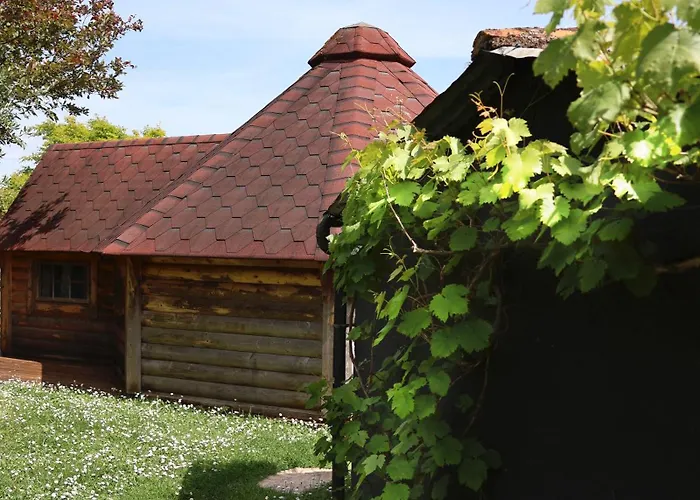 Le Cocon Des Cinq Sens - L'insolite * Haute-Goulaine